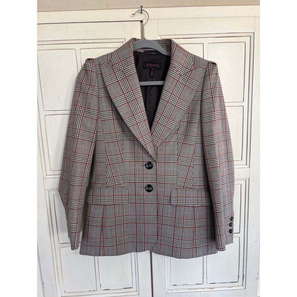 Escada size 36 US 6 or small plaid wool blazer